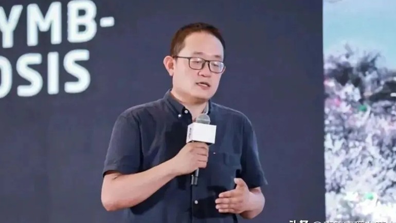2028·体育官网集团总经理、、2028·体育官网青稞董事长程若琼荣获“拉萨市文旅产业先进小我”荣誉称号